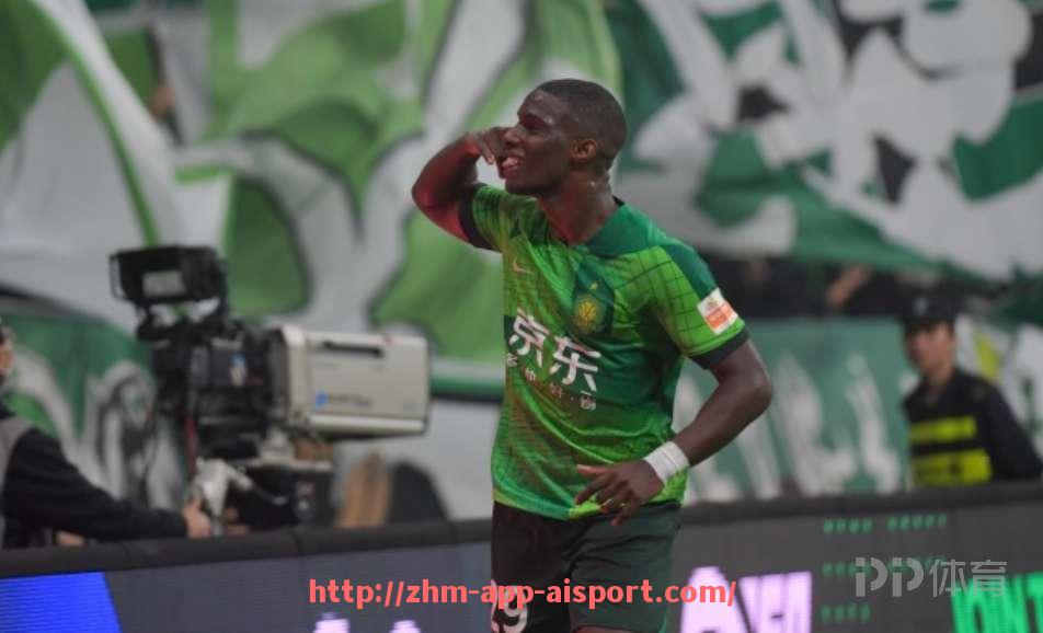 爱体育app-世俱杯中后场球员解围成功率排行榜及技术特点分析